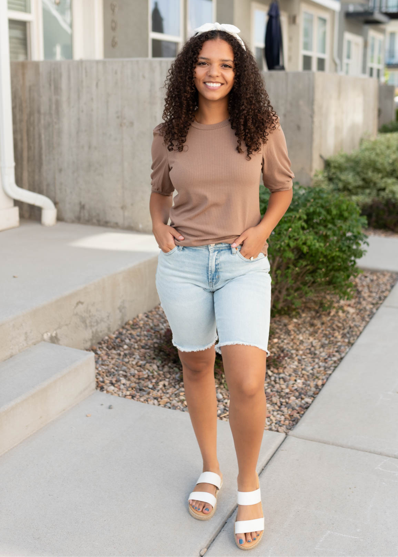 Hailee Basic Brown Top