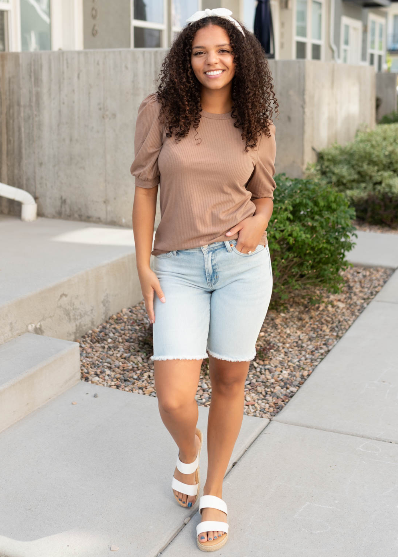 Hailee Basic Brown Top