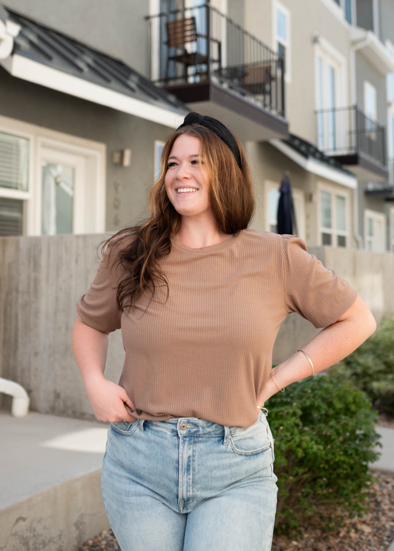 Hailee Basic Brown Top