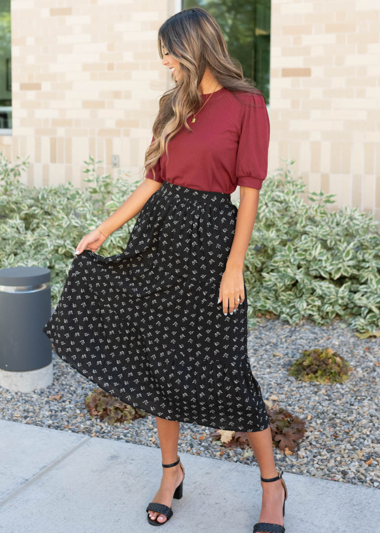 Hailee Basic Burgundy Top