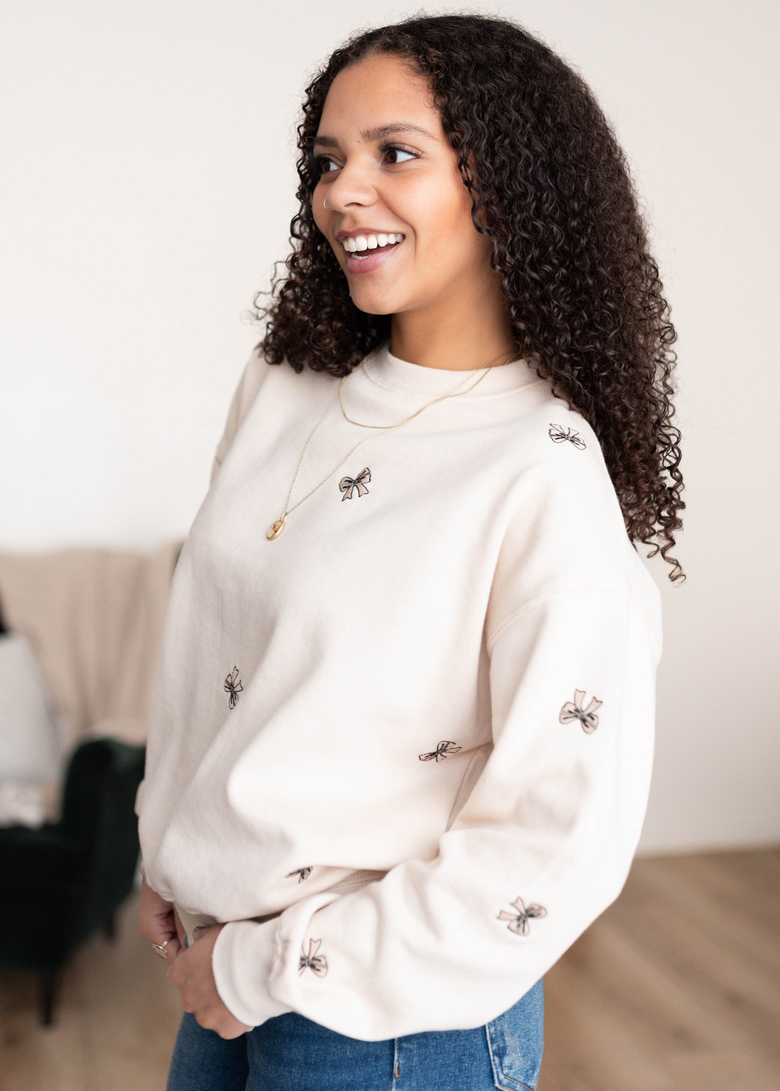 Peyton Cream Bow Pullover