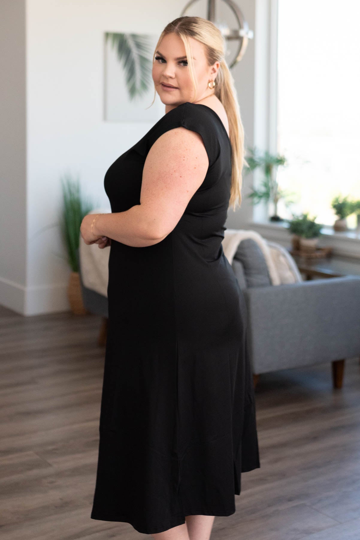 The Slipette Midi Cap Sleeve
